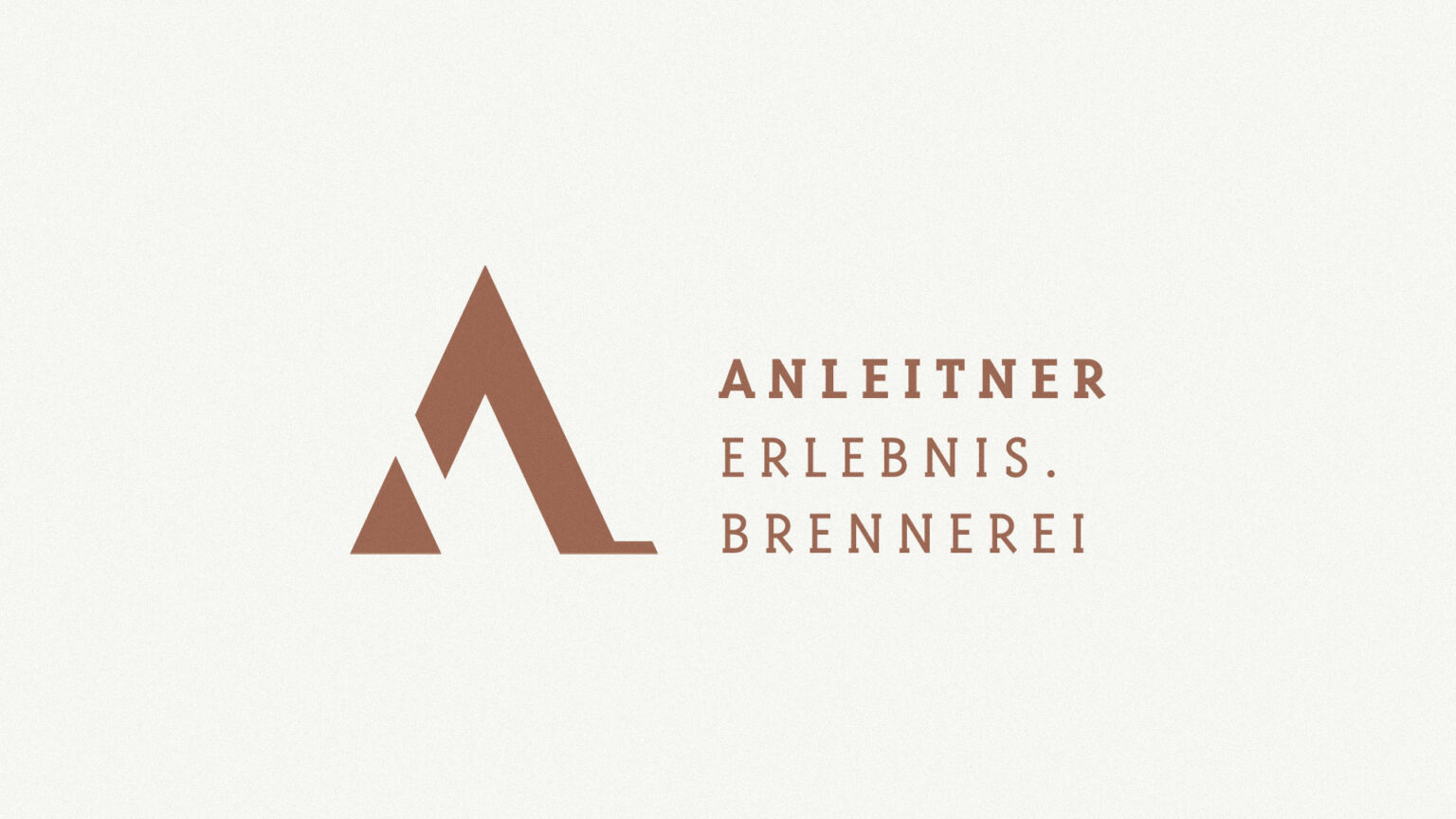 Panzer Design Anleitner Erlebnis. Brennerei Logo Design Markenaufbau Rebranding Wort Bild Marke Markendesign